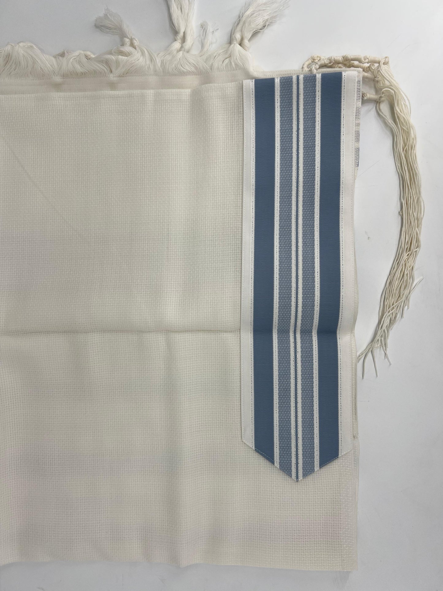 Mofet Wool Tallit Lamenatzeach